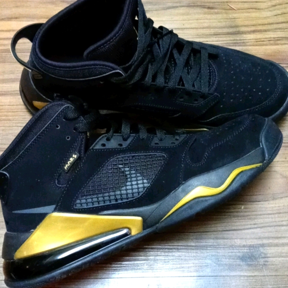 Jordan Mars 270c